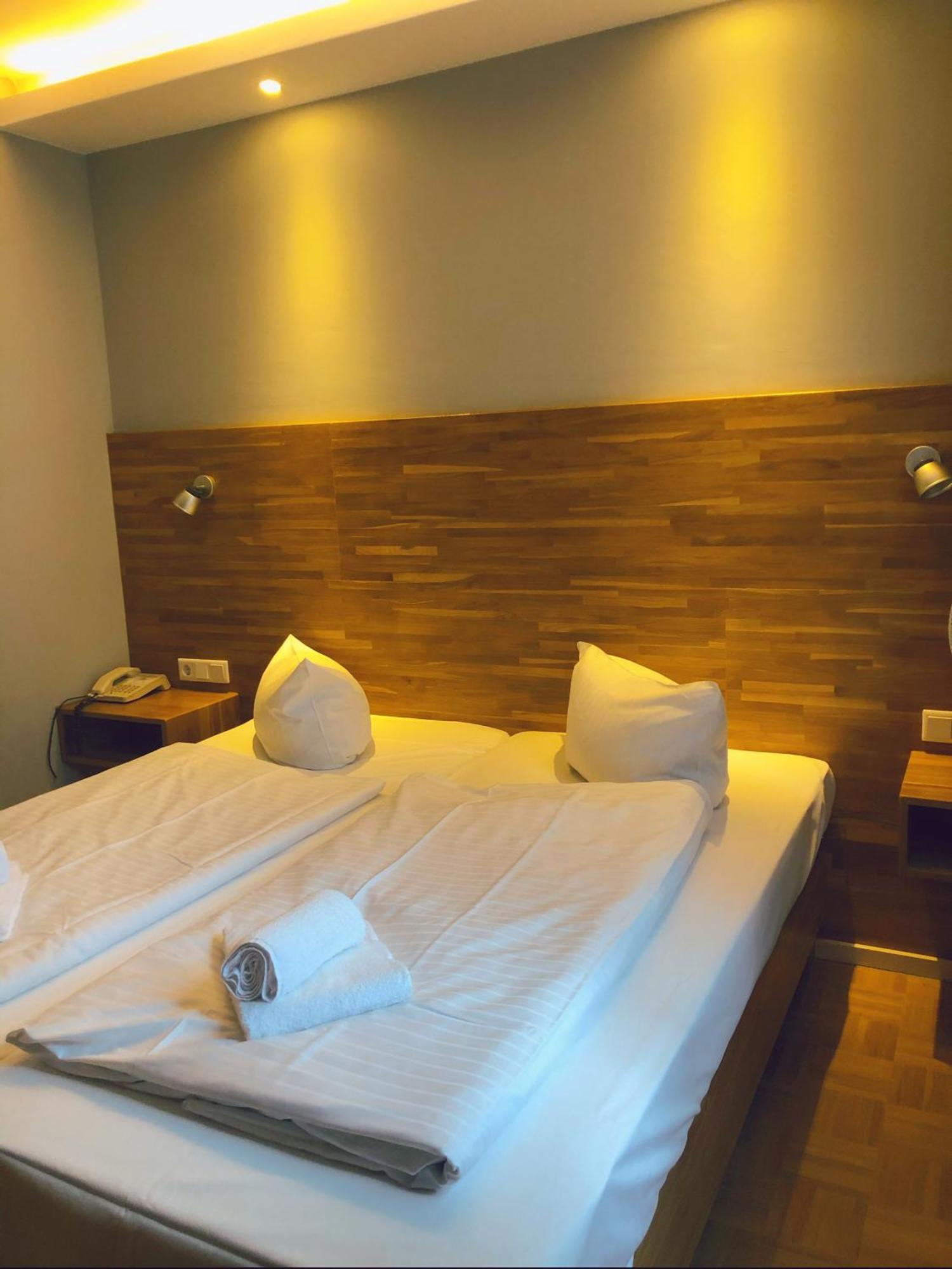 Residenz 3* Dusseldorf