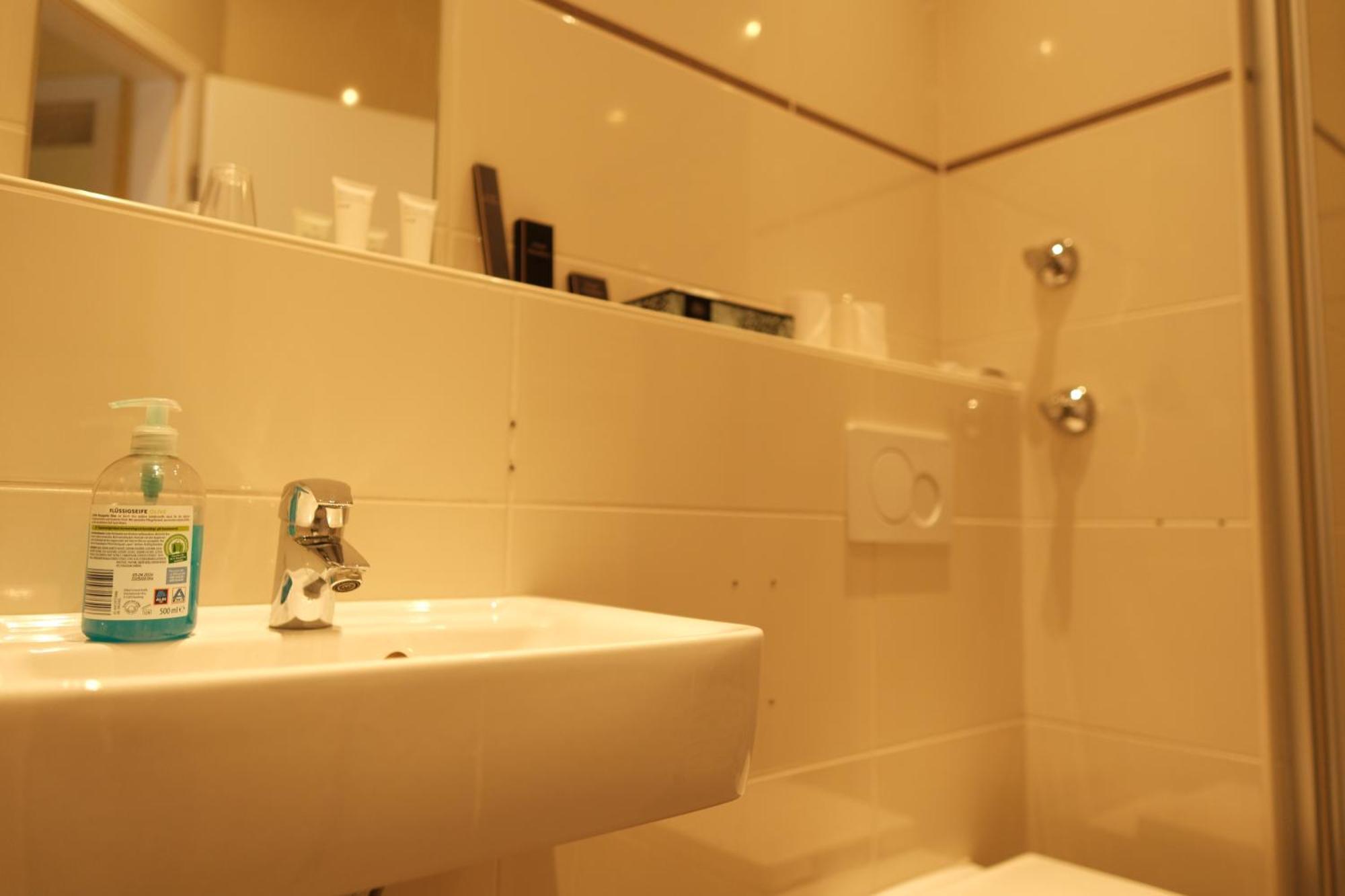 Residenz 3* Dusseldorf